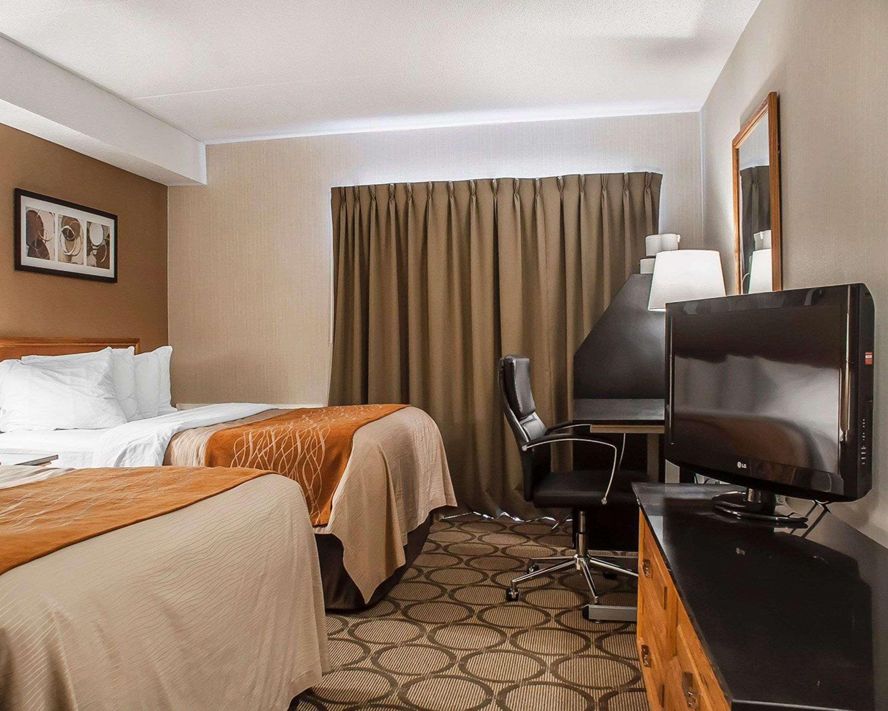 Comfort Inn Orillia Ngoại thất bức ảnh